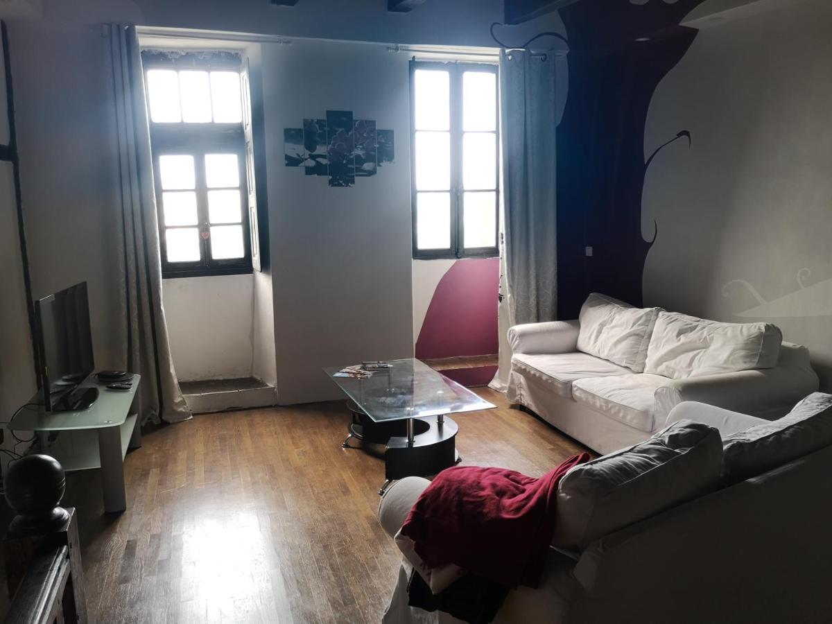 Maison Atypique A Cordes-Sur-Ciel 2 Chambres Luaran gambar